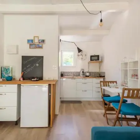 El Thau Apartment *