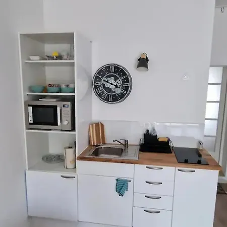 Apartment El Thau Poussan